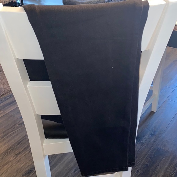 Style & Co Skinny Leg Jeans - Picture 3 of 4